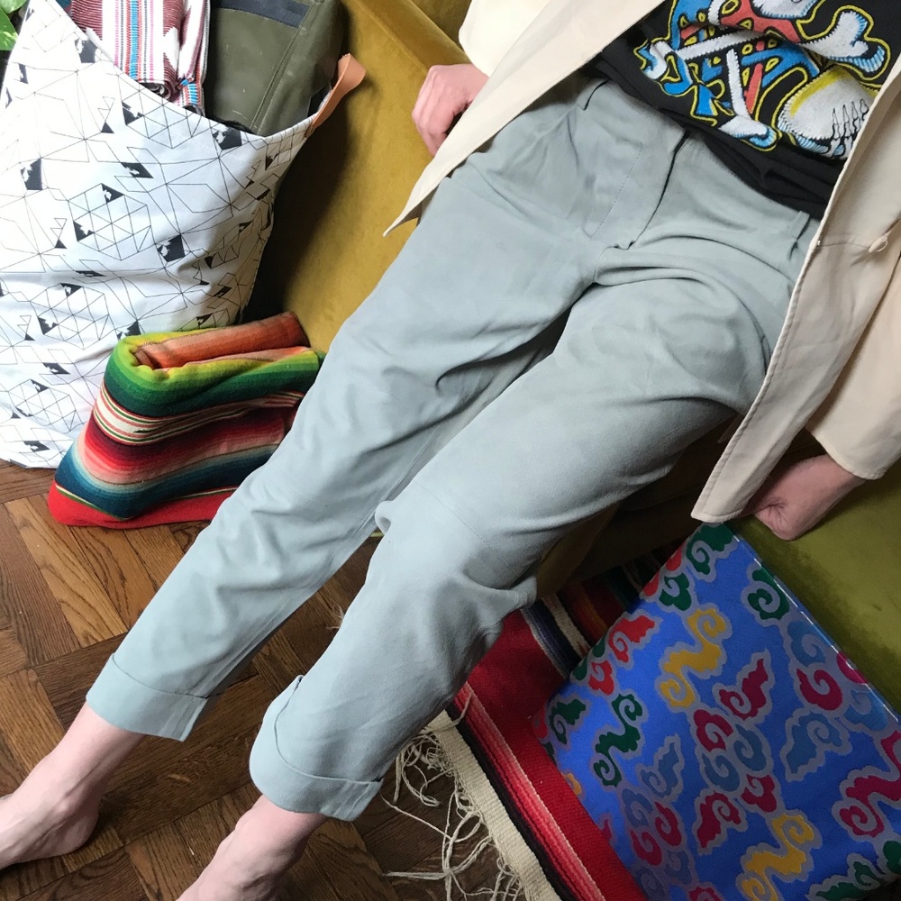 REVOLVE True Royal Suede Leather in Italy Cuffed M